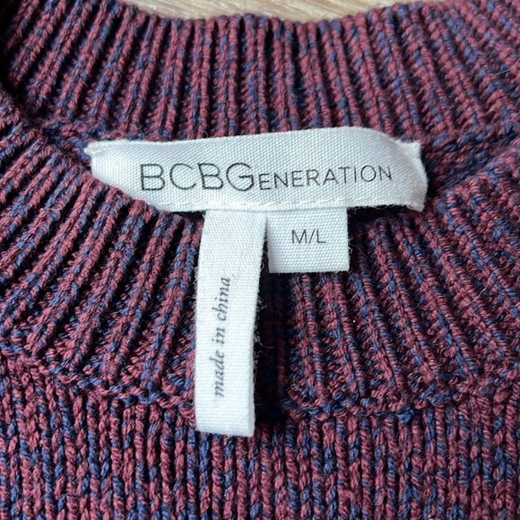 High-low short sleeve sweater - Picture 2 of 2